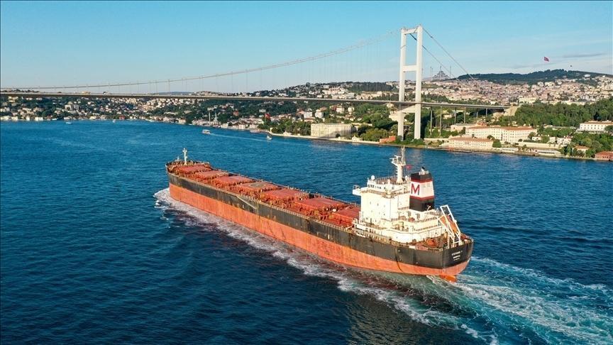 Boğazlardan İlk 4 ayda 26 bini aşkın gemi geçti