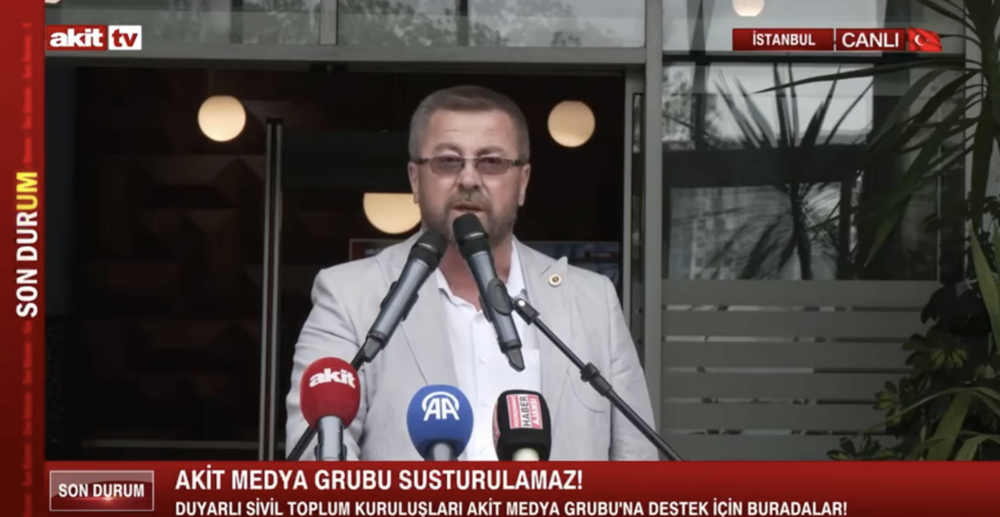 Pendikli başkandan Akit'e Destek