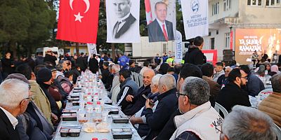 BAŞKAN ÖNTÜRK, ARSUZLULARLA İFTAR SOFRASINDA BULUŞTU