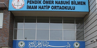 Ömer Nasuhi Bilmen İmam Hatip Ortaokulu son sınıf öğrencileri iftarda bir araya geldi.